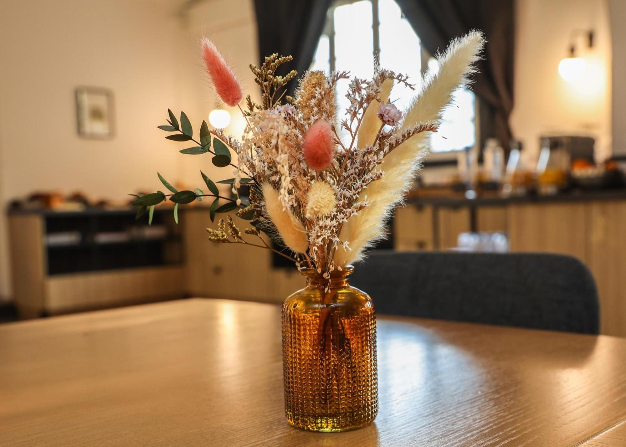 Hotel La Reserve De Brive Екстер'єр фото